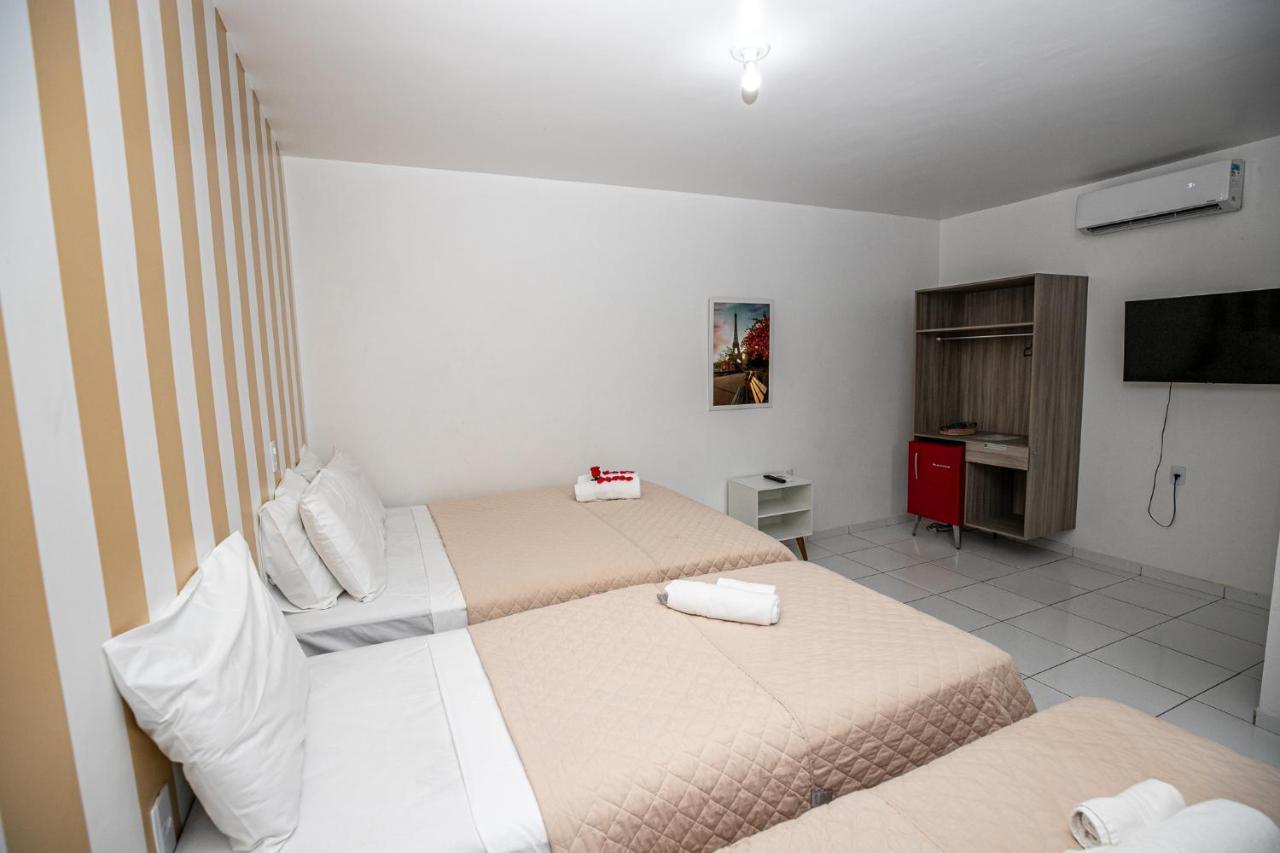 Paris 4*